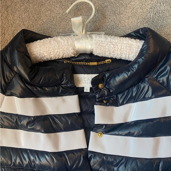 Chic light rain jacket - Escada - Picture 3 of 5